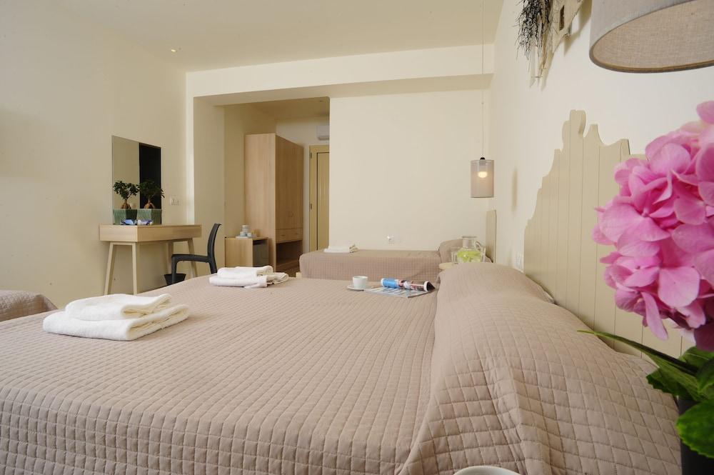 Maravel Star Art Hotel Adelianos Kampos Exteriör bild