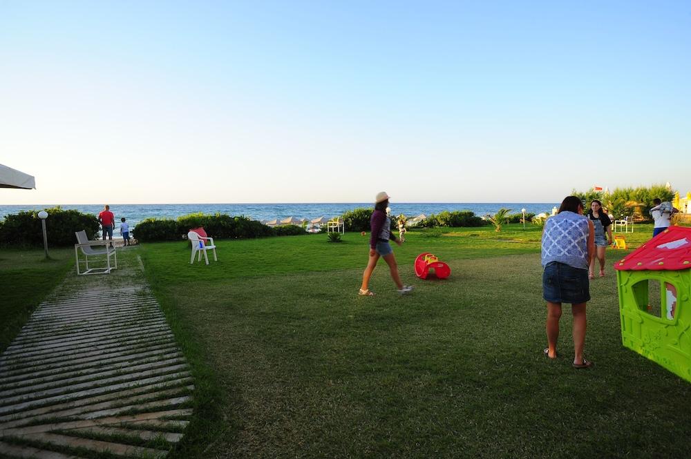 Maravel Star Art Hotel Adelianos Kampos Exteriör bild