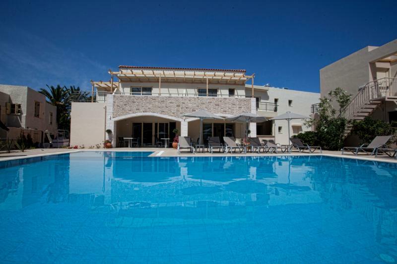 Maravel Star Art Hotel Adelianos Kampos Exteriör bild